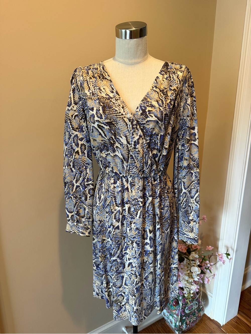 Francesca's Collections Blue Snake-Print Long Sleeve Wrap Dress